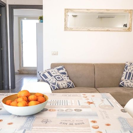 شقة Attico Terrazza Cielomare Seaview بوزالو المظهر الخارجي الصورة