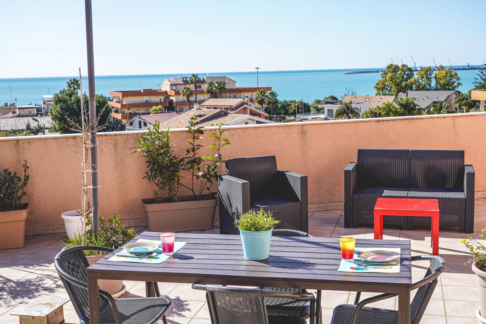 شقة Attico Terrazza Cielomare Seaview بوزالو المظهر الخارجي الصورة