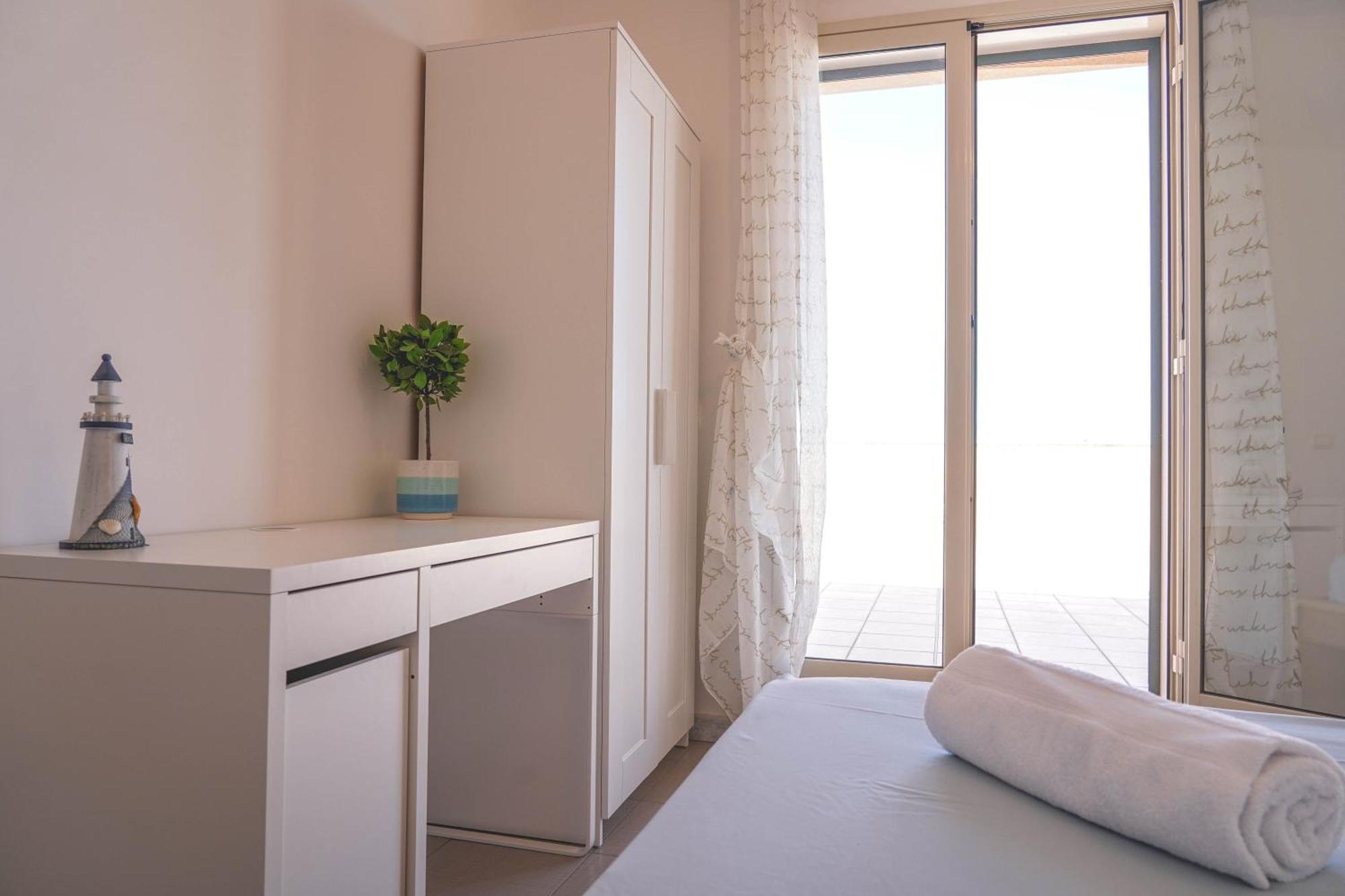 شقة Attico Terrazza Cielomare Seaview بوزالو المظهر الخارجي الصورة