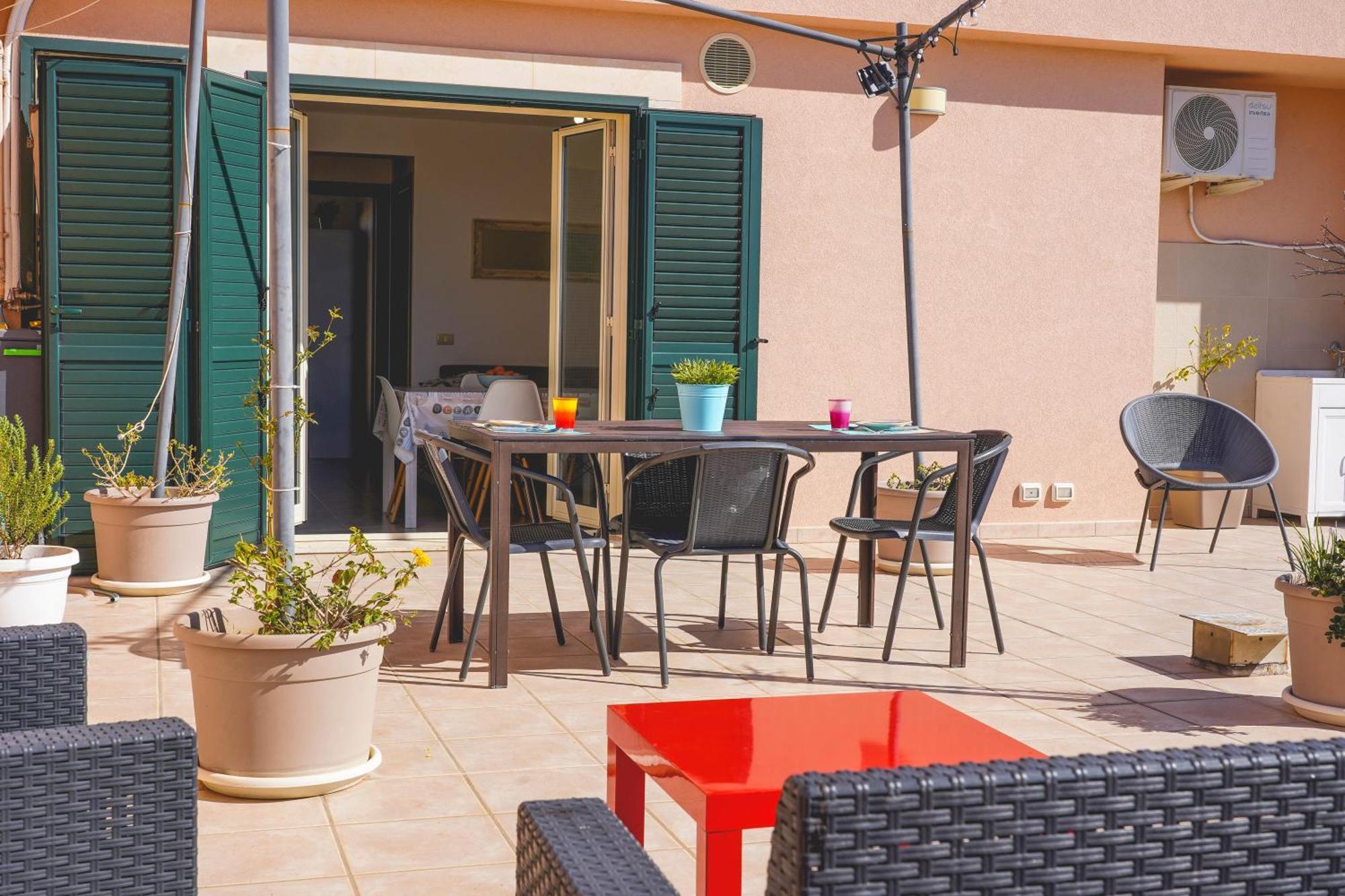 شقة Attico Terrazza Cielomare Seaview بوزالو المظهر الخارجي الصورة